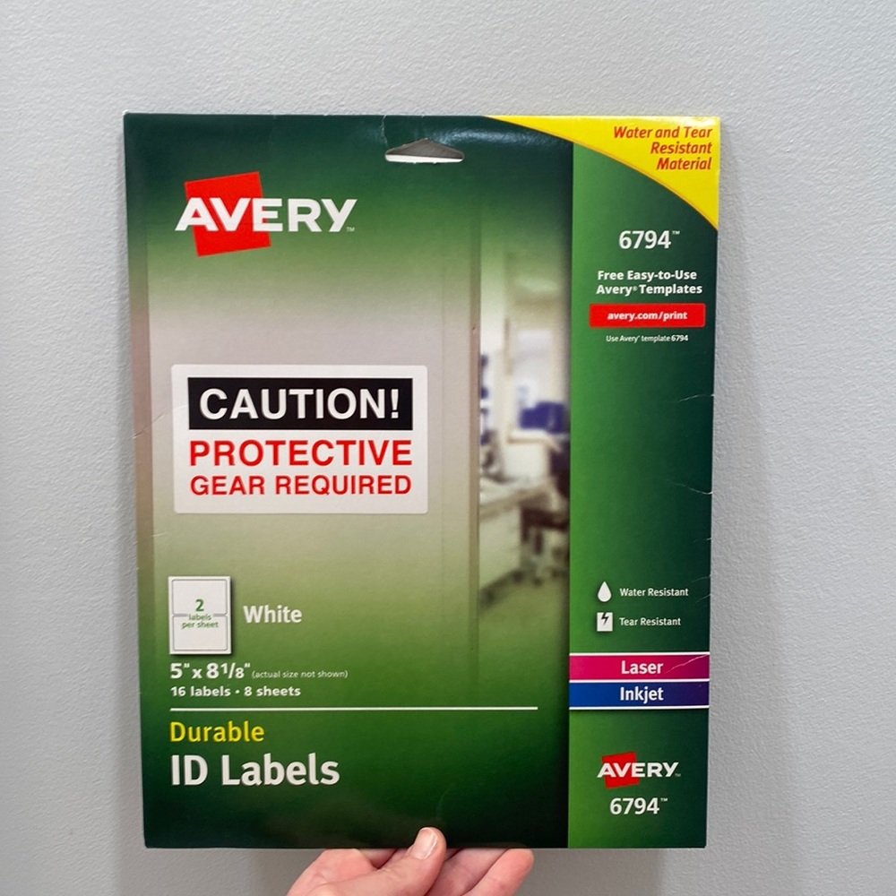NWT Avery ID Labels (16)